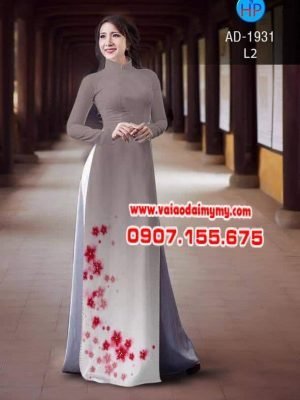 ao-dai-in-hoa-nho-ben-duoi-mau-xam