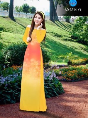 vai-ao-dai-in-hinh-hoa-van-dep-mau-vang-cam