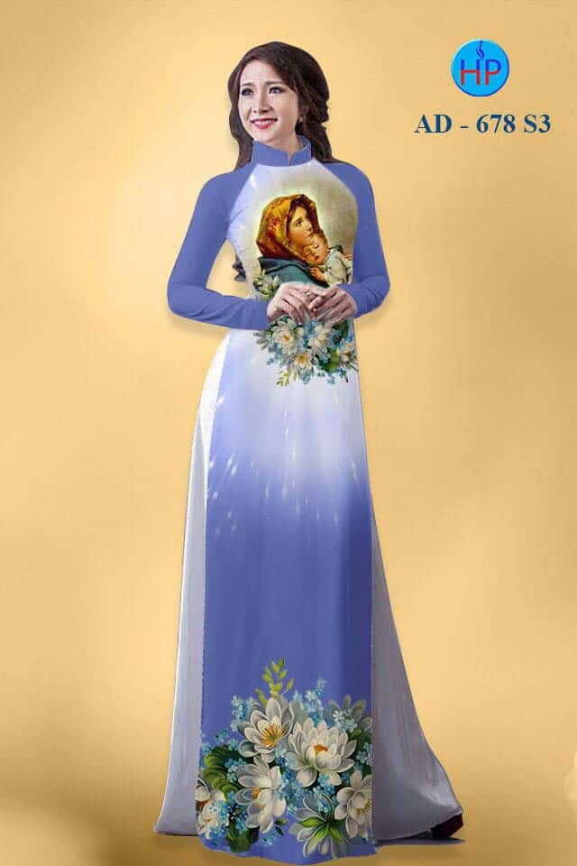 Vải áo dài Đức Mẹ Bế Chúa Giêsu - một hình ảnh đầy thánh thiện, thanh lịch và trang trọng. Hình ảnh này thường được sử dụng trong các nghi lễ tôn giáo và chính sách. Hãy nhấn vào ảnh để cảm nhận sự cao quý, tươi đẹp của vải áo dài này.