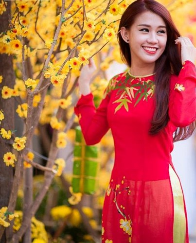 gái xinh mặc ao dài