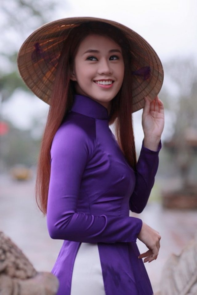 gái xinh mặc ao dài