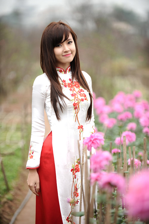 gái xinh mặc ao dài