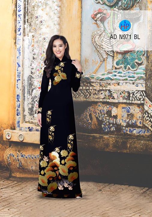 1501599713 635 vai ao dai sen vang ad