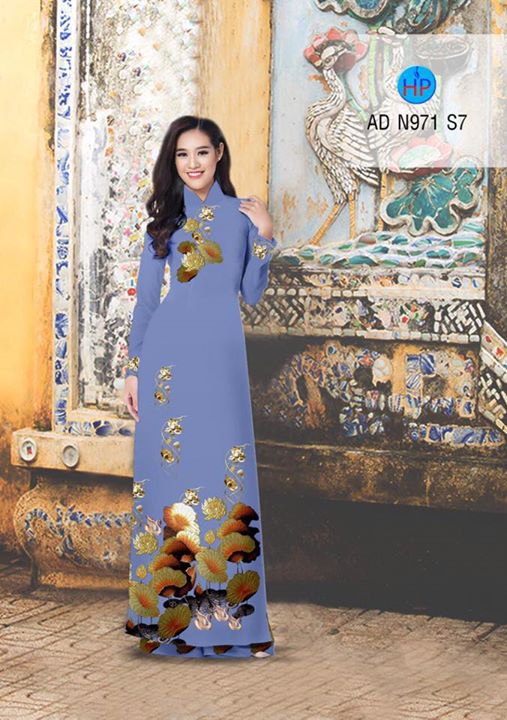 1501599716 57 vai ao dai sen vang ad