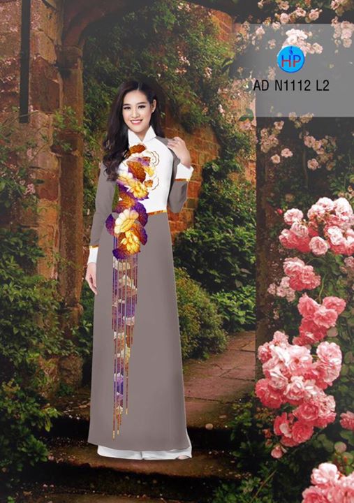 1503678701 543 vai ao dai sen ad