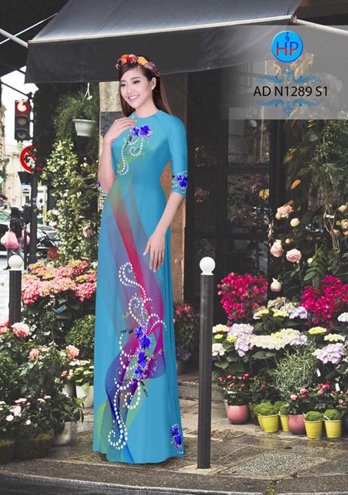 1506786136 329 vai ao dai hoa lan va nhung hat ngoc ad