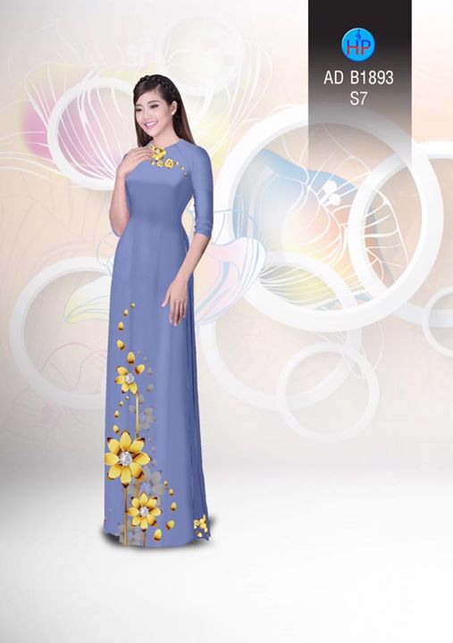 1508077344 120 vai ao dai hoa vang dep sang ad