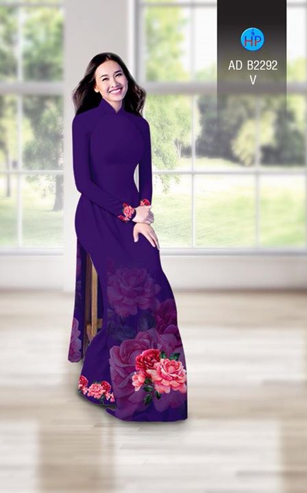 1513435552 221 vai ao dai hoa hong tuong trung cho tinh yeu ad