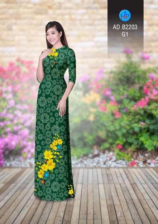 1513494939 128 vai ao dai hoa mai tren nen hoa van ad