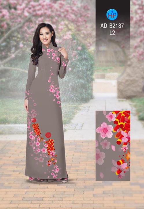 1513608108 944 vai ao dai hoa dao va phao hoa don xuan ad