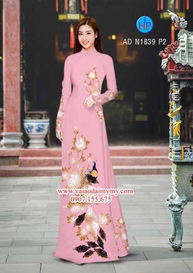 1515037097 127 vai ao dai sen vang va cong sang va dep ad