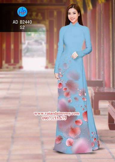 1515943393 155 vai ao dai nhung canh hoa tan bien ad