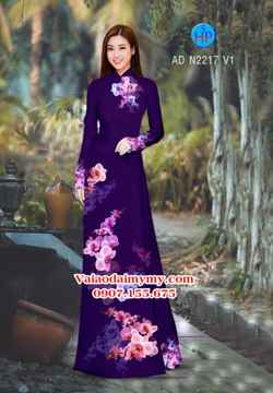 1525182027 7 vai ao dai hoa lan ad