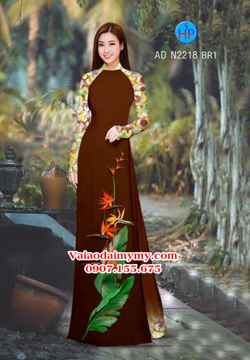 1525357067 29 vai ao dai dep sang quy phai voi hoa thien dieu ad