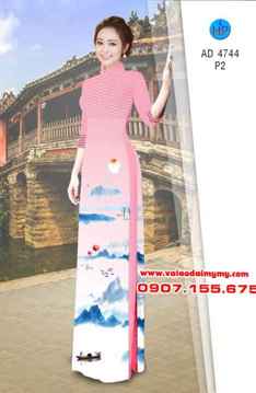 1533434144 47 vai ao dai cuoi tuan yen binh ad