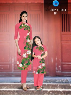 1501469746 47 vai ao dai cach tan me va be hoa sen be co the may ao dai hoac cach tan deu duoc ad