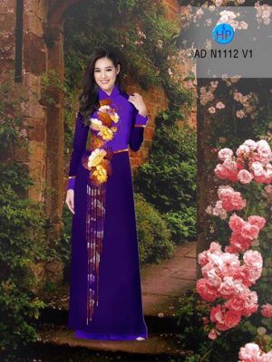 1503678705 354 vai ao dai sen ad