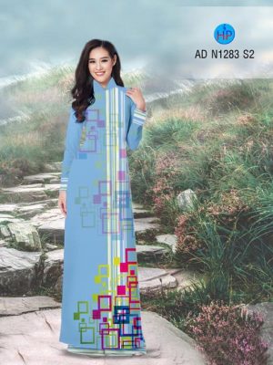 1506701763 139 vai ao dai soc va nhung hinh vuong ad