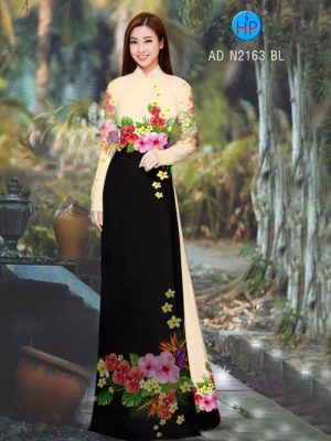 1521532422 560 vai ao dai hoa lan ad