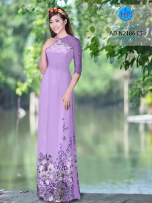 1521733261 707 vai ao dai bi mau va hoa dep sang co dien ad