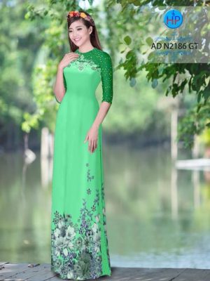 1521733263 814 vai ao dai bi mau va hoa dep sang co dien ad