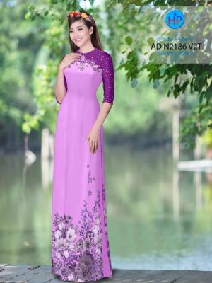 1521733264 8 vai ao dai bi mau va hoa dep sang co dien ad