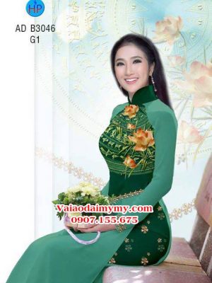 1527777348 126 vai ao dai trong dong va hoa sen ad