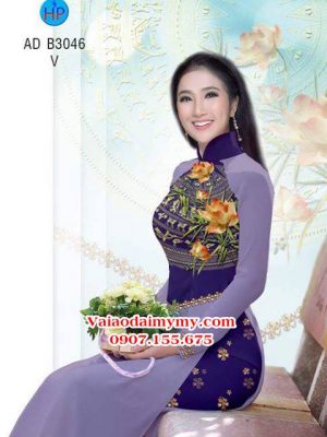 1527777349 144 vai ao dai trong dong va hoa sen ad