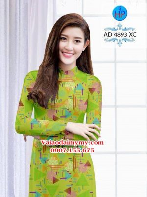 1537716276 111 vai ao dai tron vuong tam giac deu ad