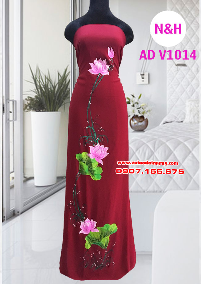 Vải áo dài hoa sen: Bộ vải áo dài hoa sen độc đáo với màu sắc đậm nét và họa tiết hoa sen tinh tế sẽ khiến bạn không thể rời mắt.
