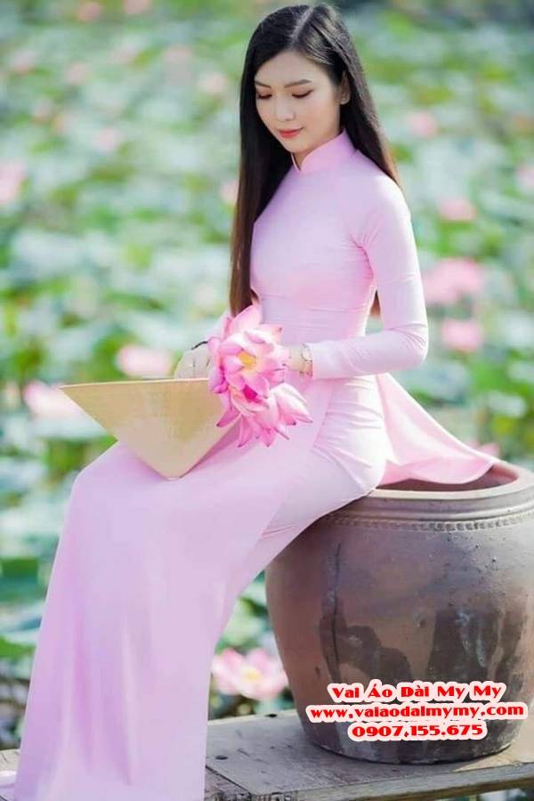 vai ao dai lua tron hong phan nhe nhang thai tuan