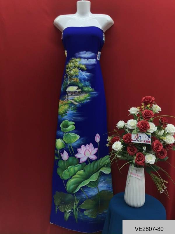 1627891886 230 vai ao dai ve phong canh