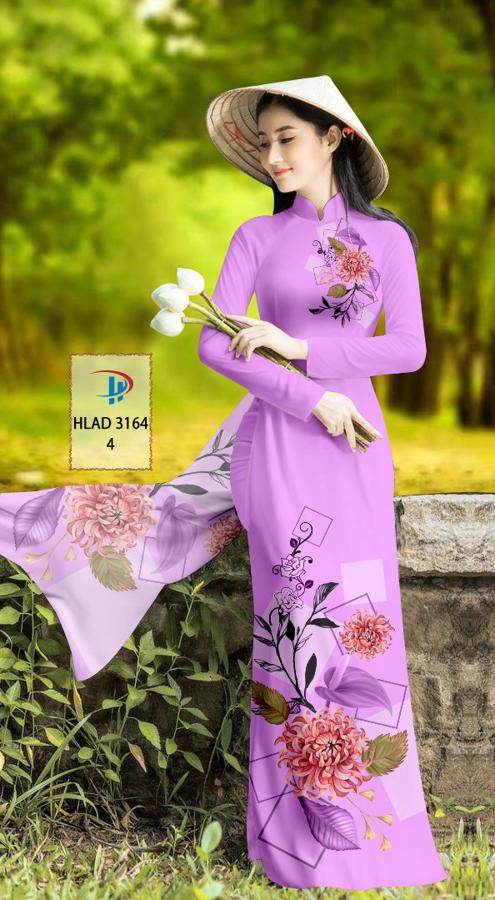 Vải áo dài hoa cẩm chướng đầy nhạy cảm và quyến rũ đang khiến các tín đồ thời trang mê mẩn. Hãy cùng khám phá những mẫu thiết kế độc đáo, tôn lên vẻ đẹp kiêu sa của phụ nữ Việt Nam trong chiếc áo dài truyền thống.