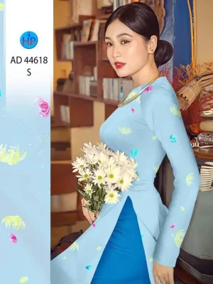 1733193210 661 vai ao dai hoa deu ad 44618