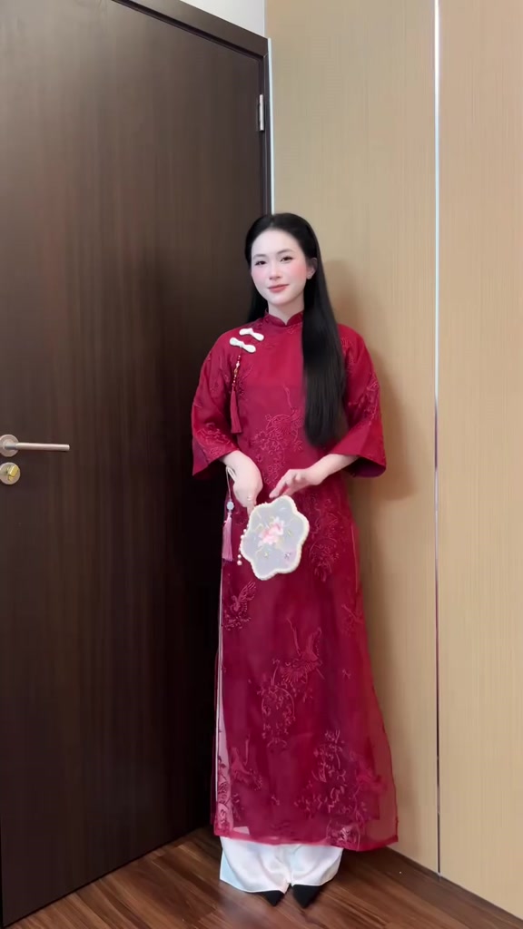 Áo Dài Cách Tân May Sẵn – Thiết Kế 4 Tà Cao Cấp, Vải Tơ Thêu Hạc Hoa Sang Trọng 1 image 1 7
